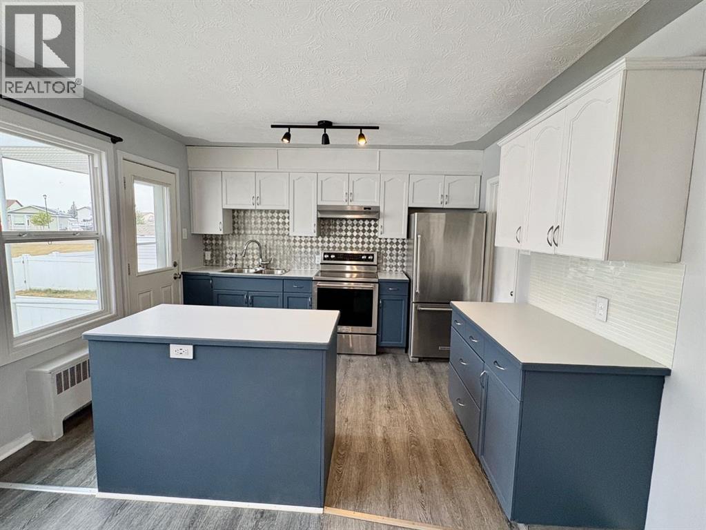 24 Poplar Crescent, Springbrook, Alberta  T4S 1V3 - Photo 4 - A2262167