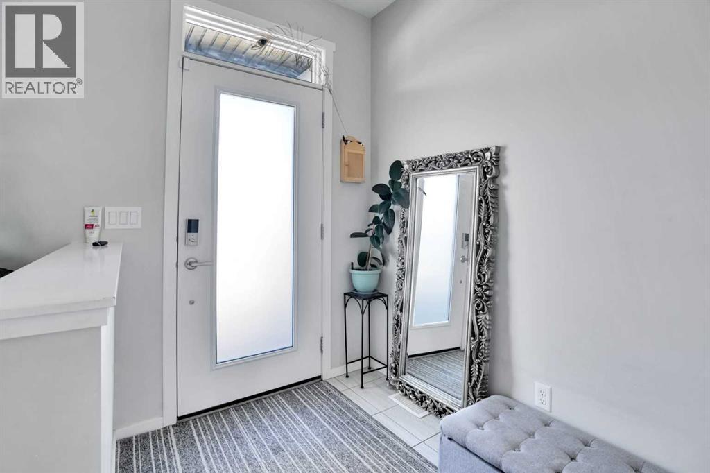 215 Savanna Parade Ne, Calgary, Alberta  T3J 0W1 - Photo 4 - A2255435