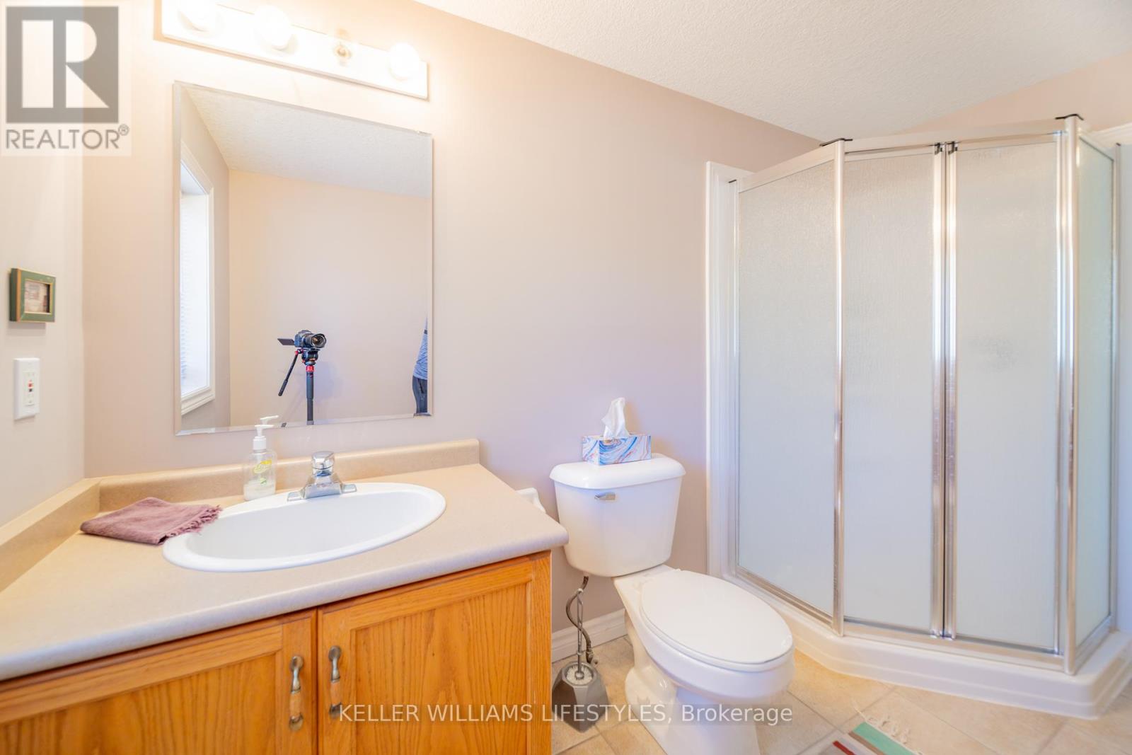 13 Ducharme Crescent, Bluewater (Bayfield), Ontario  N0M 1G0 - Photo 28 - X12445057