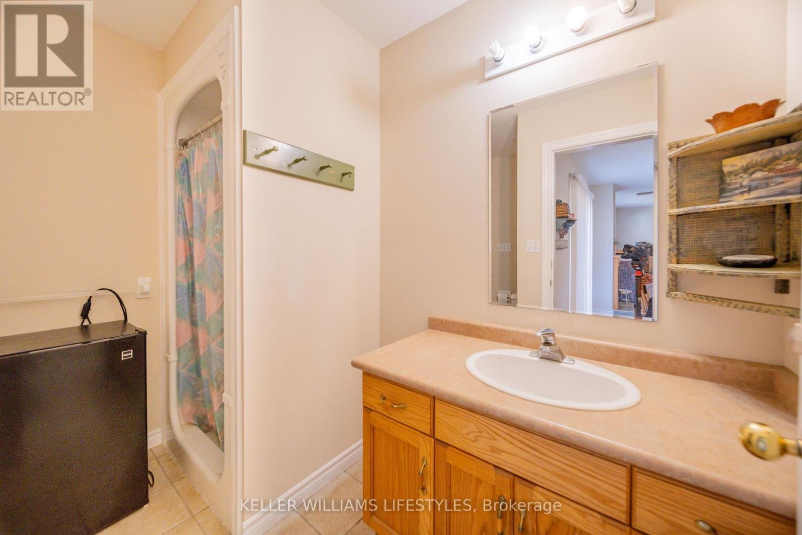 13 Ducharme Crescent, Bluewater (Bayfield), Ontario  N0M 1G0 - Photo 29 - X12445057