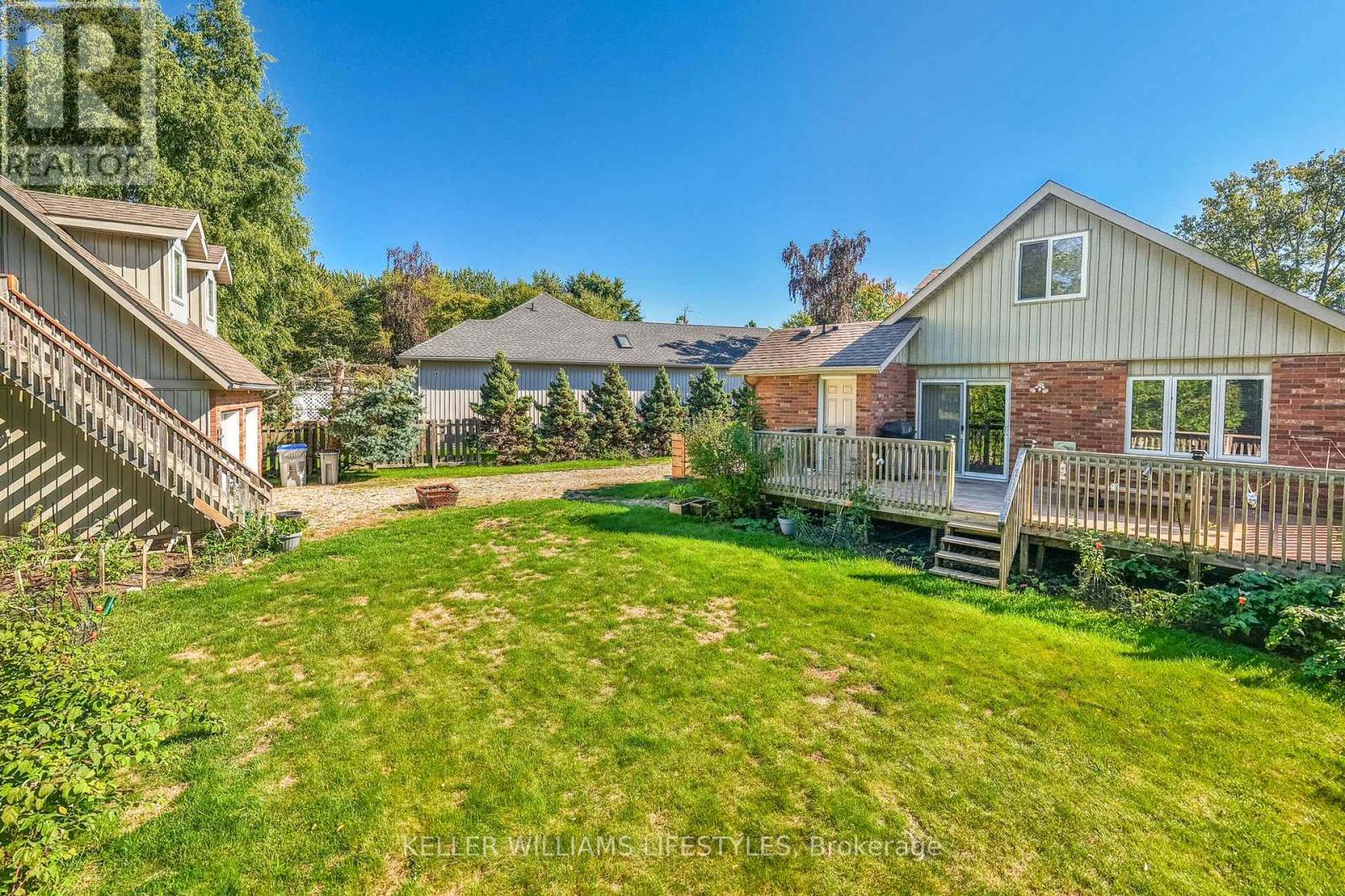 13 Ducharme Crescent, Bluewater (Bayfield), Ontario  N0M 1G0 - Photo 34 - X12445057