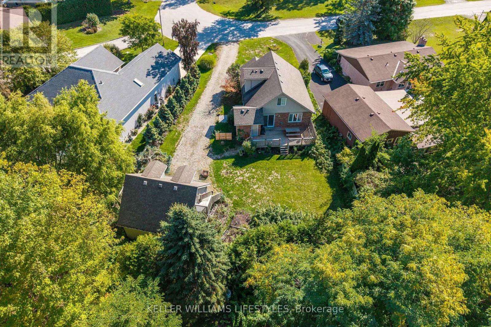 13 Ducharme Crescent, Bluewater (Bayfield), Ontario  N0M 1G0 - Photo 37 - X12445057