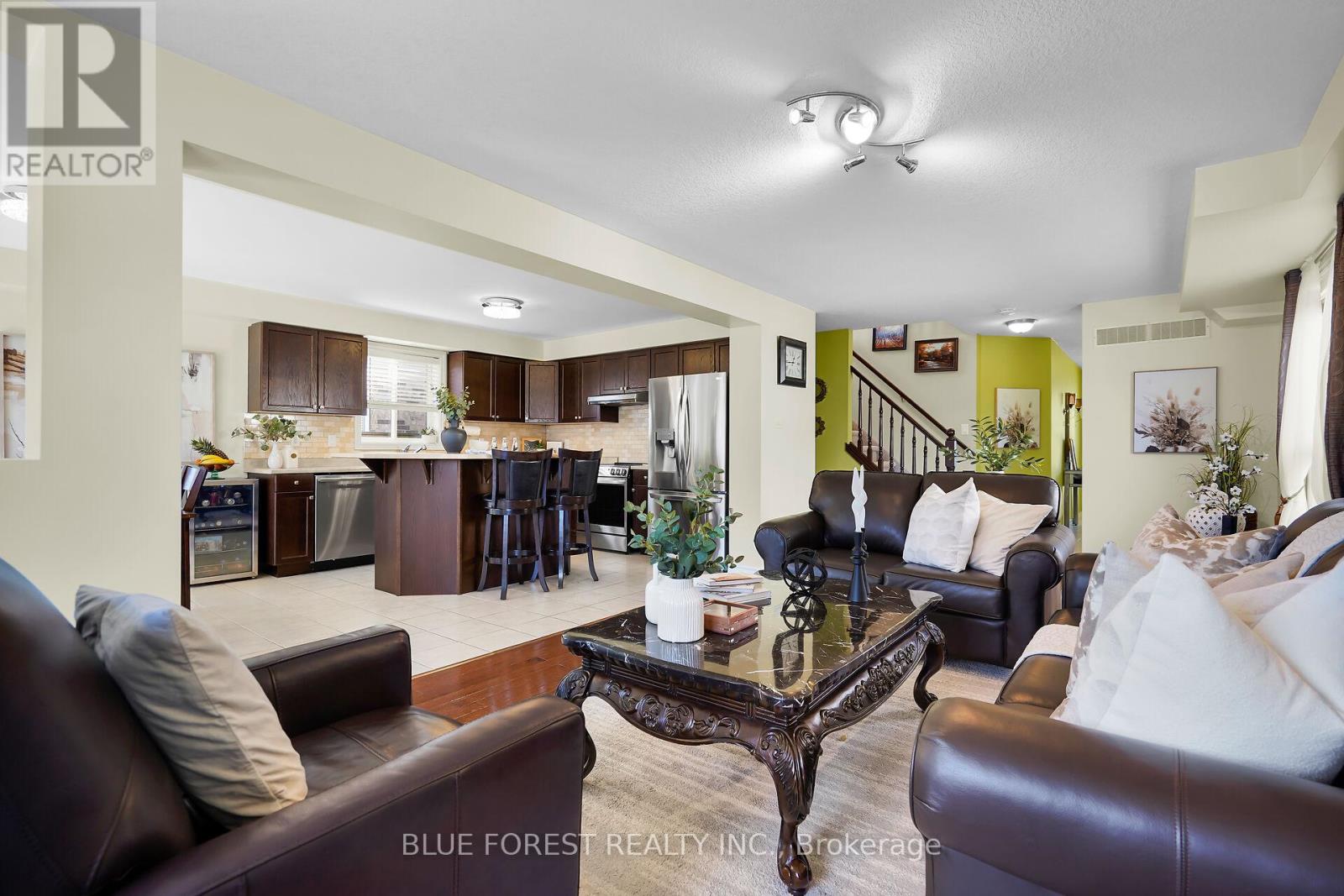 3303 Jinnies Way, London South (South W), Ontario  N6L 0B8 - Photo 11 - X12445072