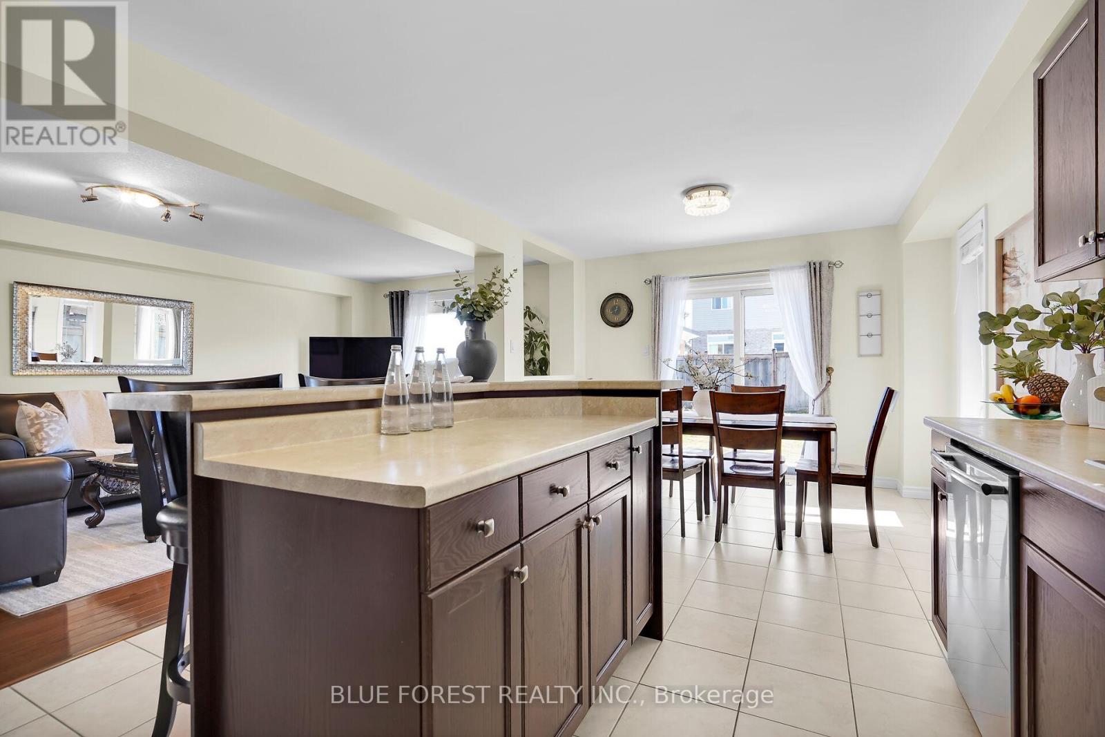 3303 Jinnies Way, London South (South W), Ontario  N6L 0B8 - Photo 17 - X12445072