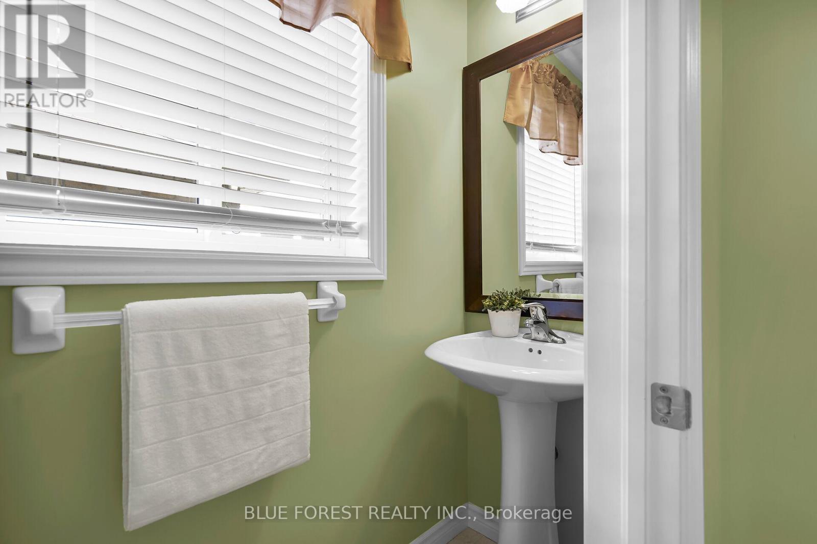 3303 Jinnies Way, London South (South W), Ontario  N6L 0B8 - Photo 19 - X12445072