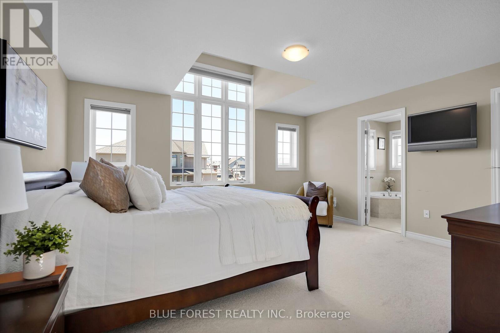 3303 Jinnies Way, London South (South W), Ontario  N6L 0B8 - Photo 21 - X12445072