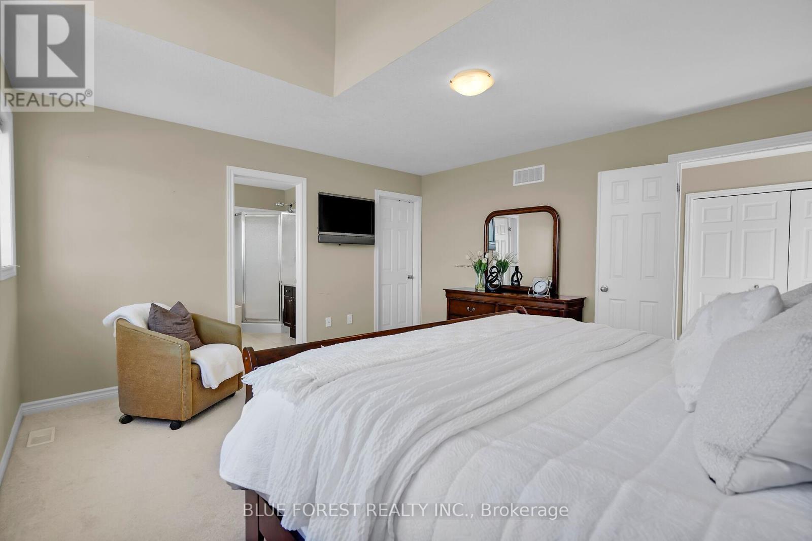 3303 Jinnies Way, London South (South W), Ontario  N6L 0B8 - Photo 23 - X12445072