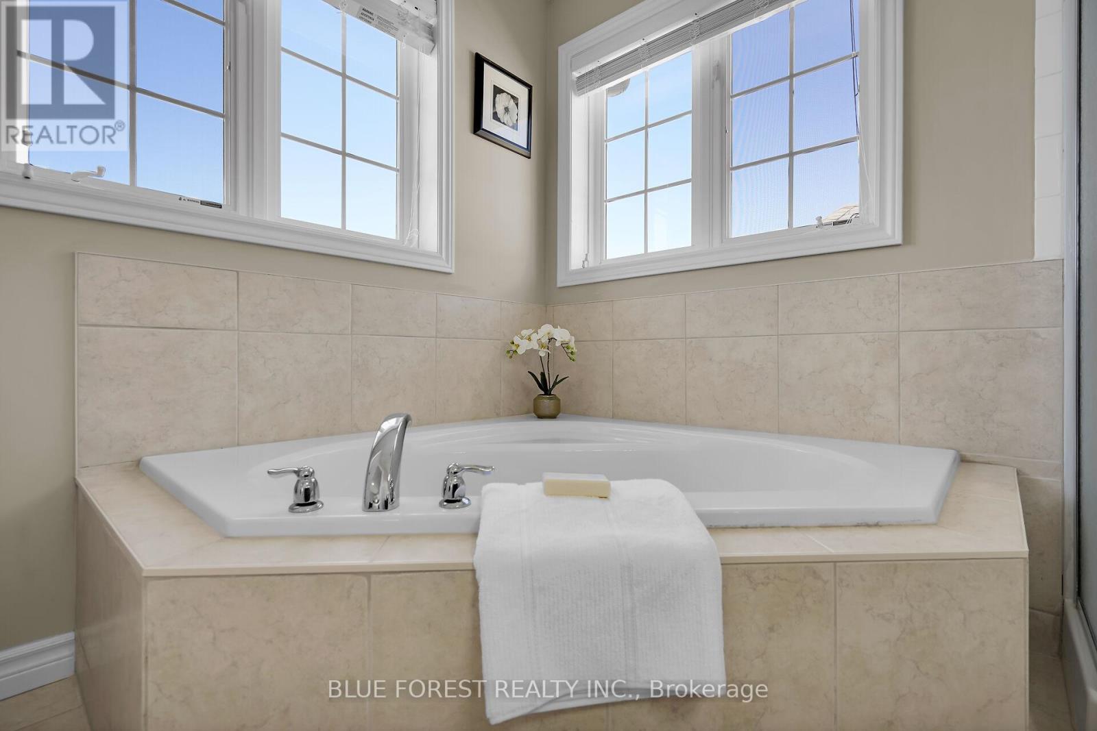 3303 Jinnies Way, London South (South W), Ontario  N6L 0B8 - Photo 26 - X12445072