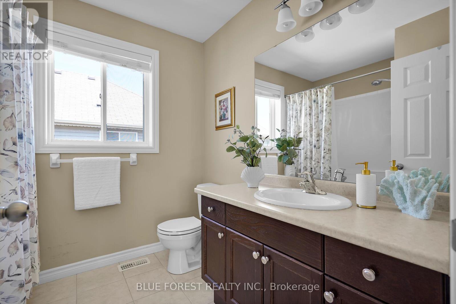 3303 Jinnies Way, London South (South W), Ontario  N6L 0B8 - Photo 31 - X12445072