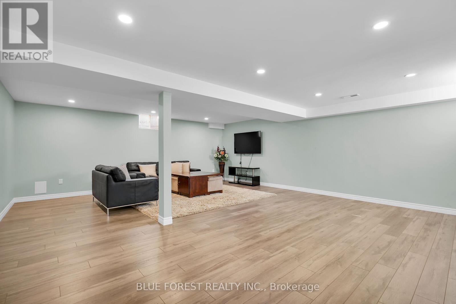 3303 Jinnies Way, London South (South W), Ontario  N6L 0B8 - Photo 33 - X12445072