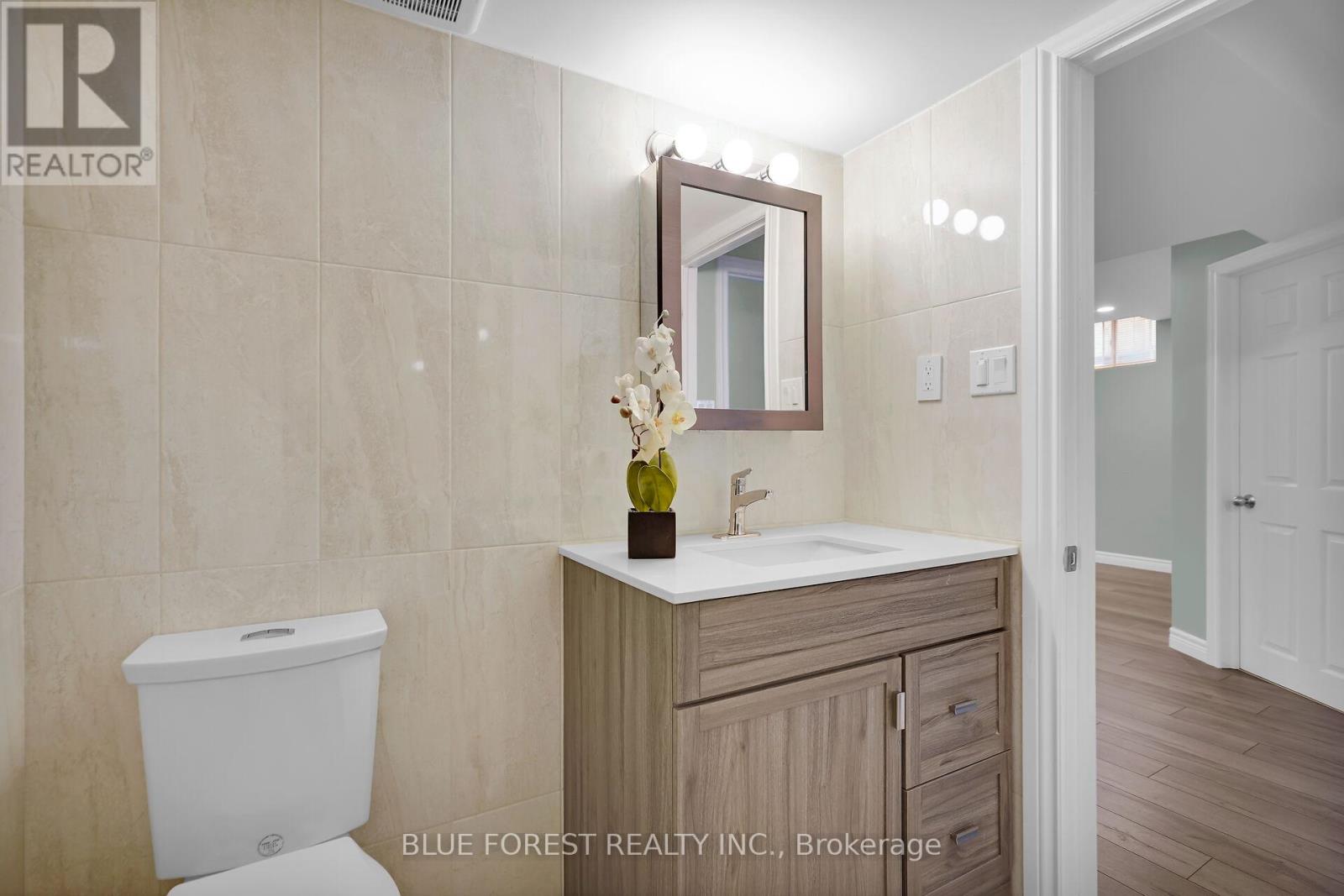 3303 Jinnies Way, London South (South W), Ontario  N6L 0B8 - Photo 38 - X12445072