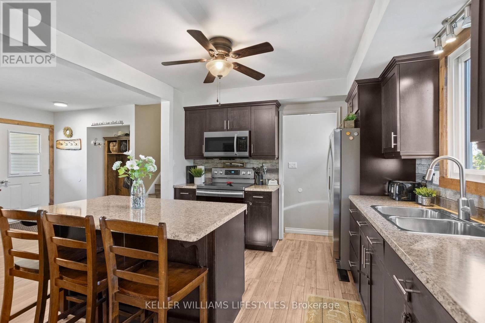 4723 Ausable Drive, North Middlesex, Ontario  N0M 1A0 - Photo 13 - X12445076