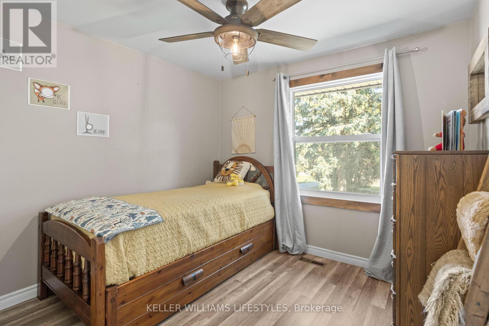 4723 Ausable Drive, North Middlesex, Ontario  N0M 1A0 - Photo 19 - X12445076