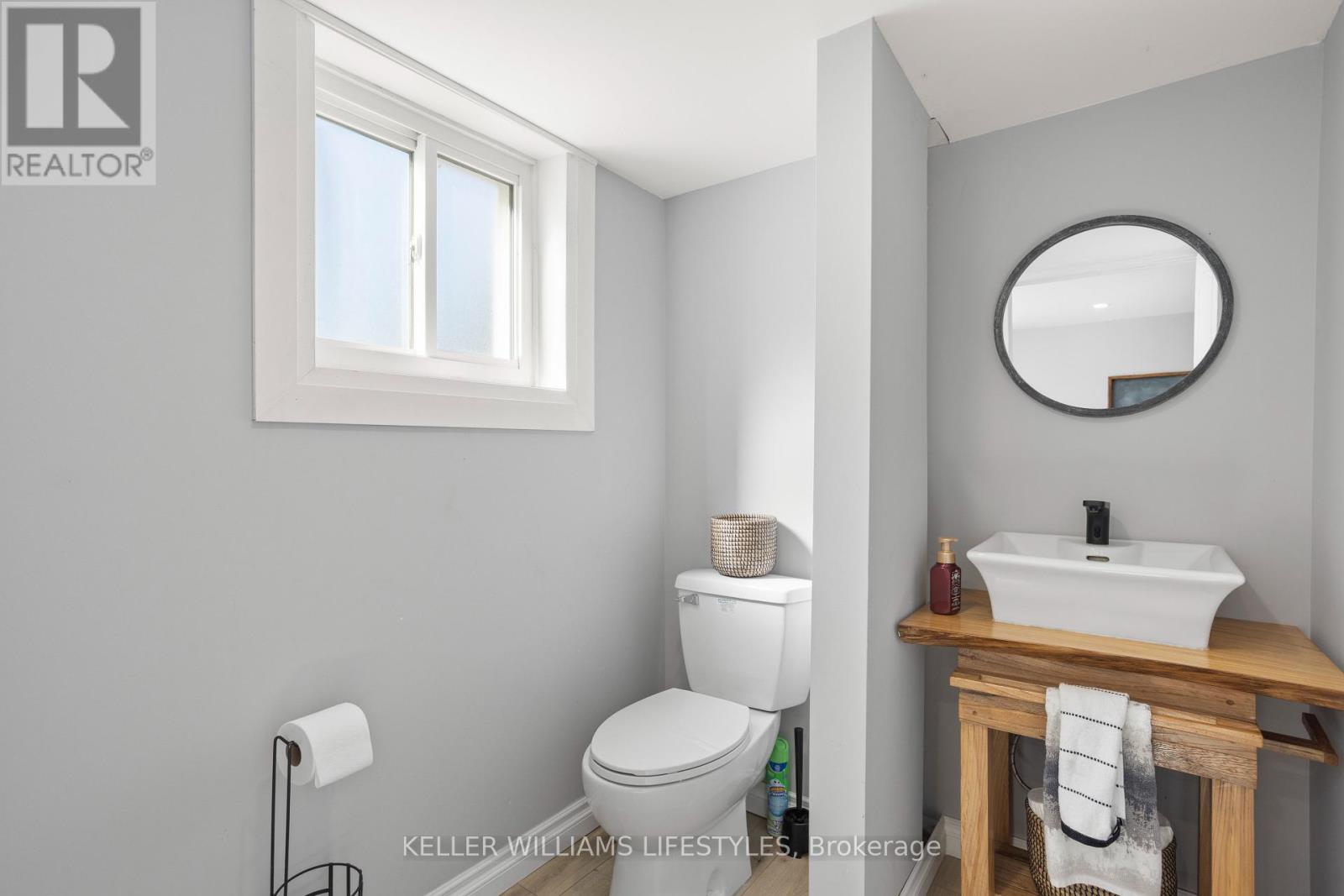 4723 Ausable Drive, North Middlesex, Ontario  N0M 1A0 - Photo 24 - X12445076
