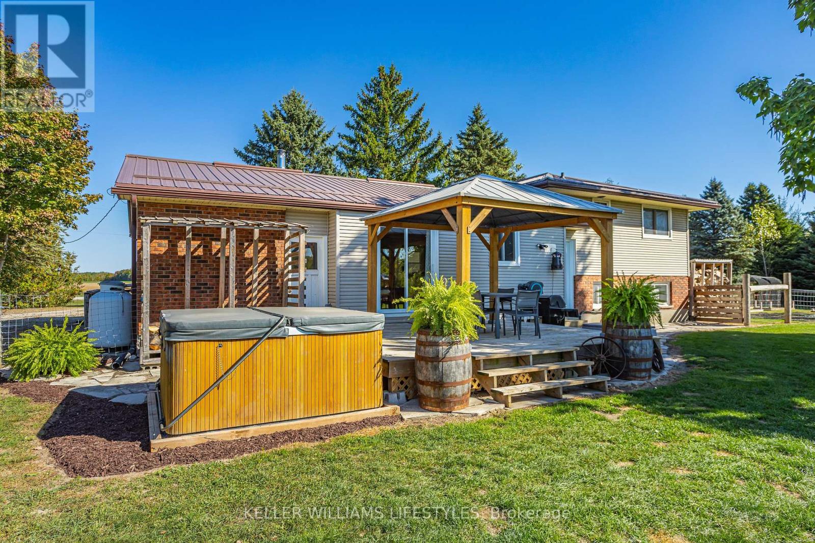 4723 Ausable Drive, North Middlesex, Ontario  N0M 1A0 - Photo 30 - X12445076