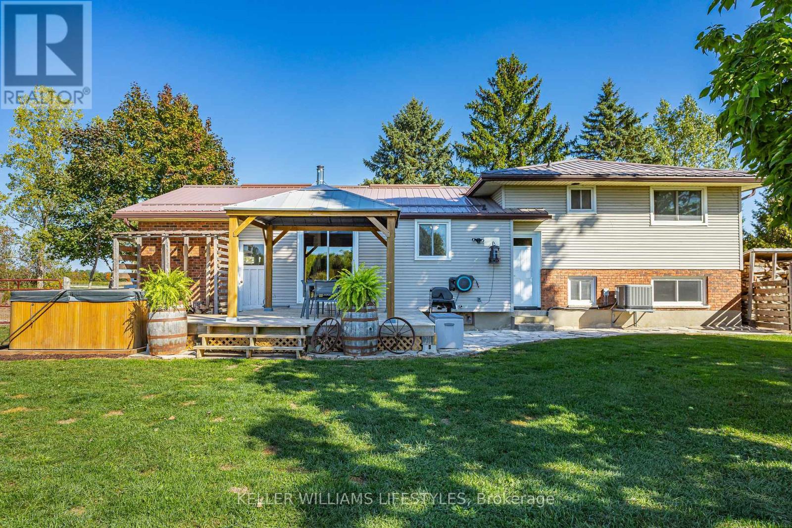 4723 Ausable Drive, North Middlesex, Ontario  N0M 1A0 - Photo 31 - X12445076