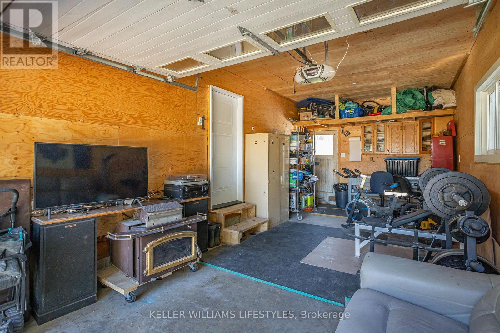 4723 Ausable Drive, North Middlesex, Ontario  N0M 1A0 - Photo 39 - X12445076