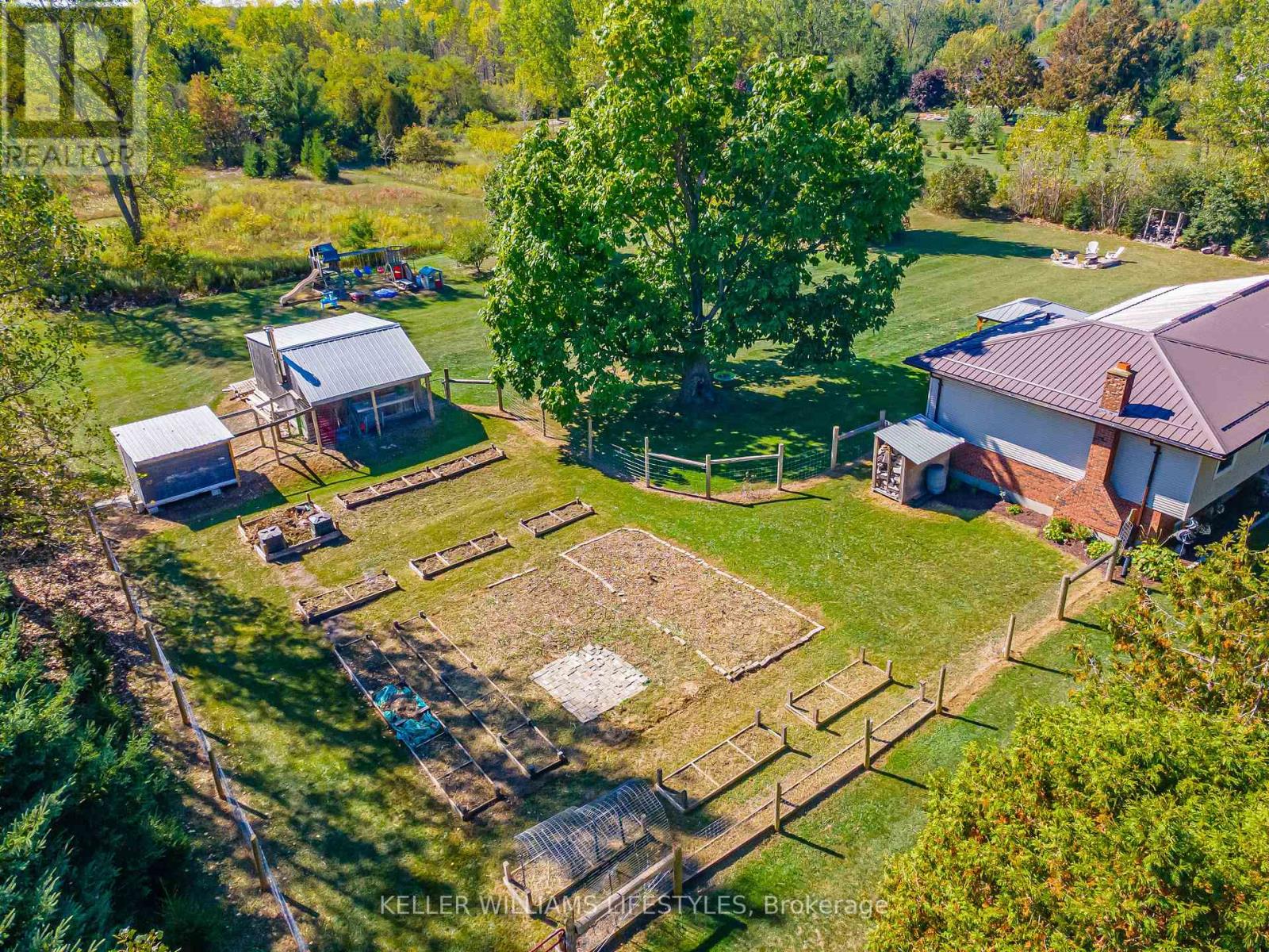 4723 Ausable Drive, North Middlesex, Ontario  N0M 1A0 - Photo 41 - X12445076