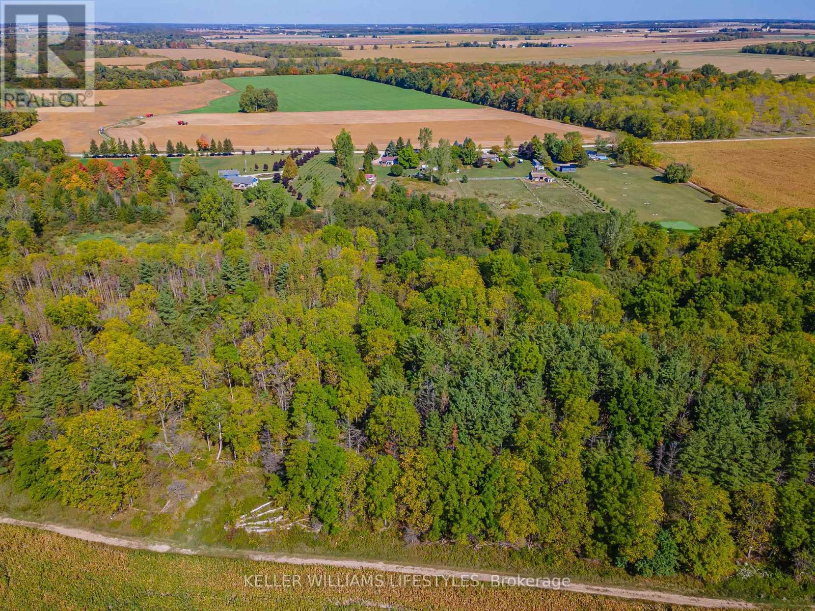4723 Ausable Drive, North Middlesex, Ontario  N0M 1A0 - Photo 45 - X12445076