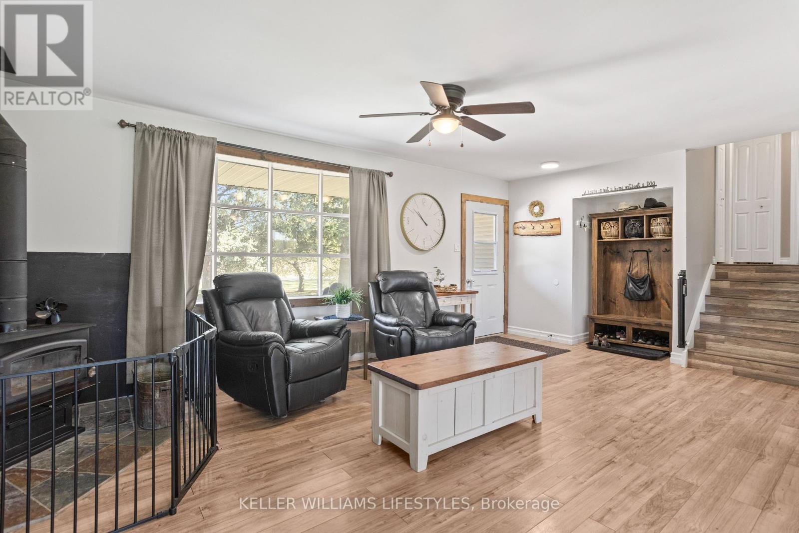 4723 Ausable Drive, North Middlesex, Ontario  N0M 1A0 - Photo 9 - X12445076