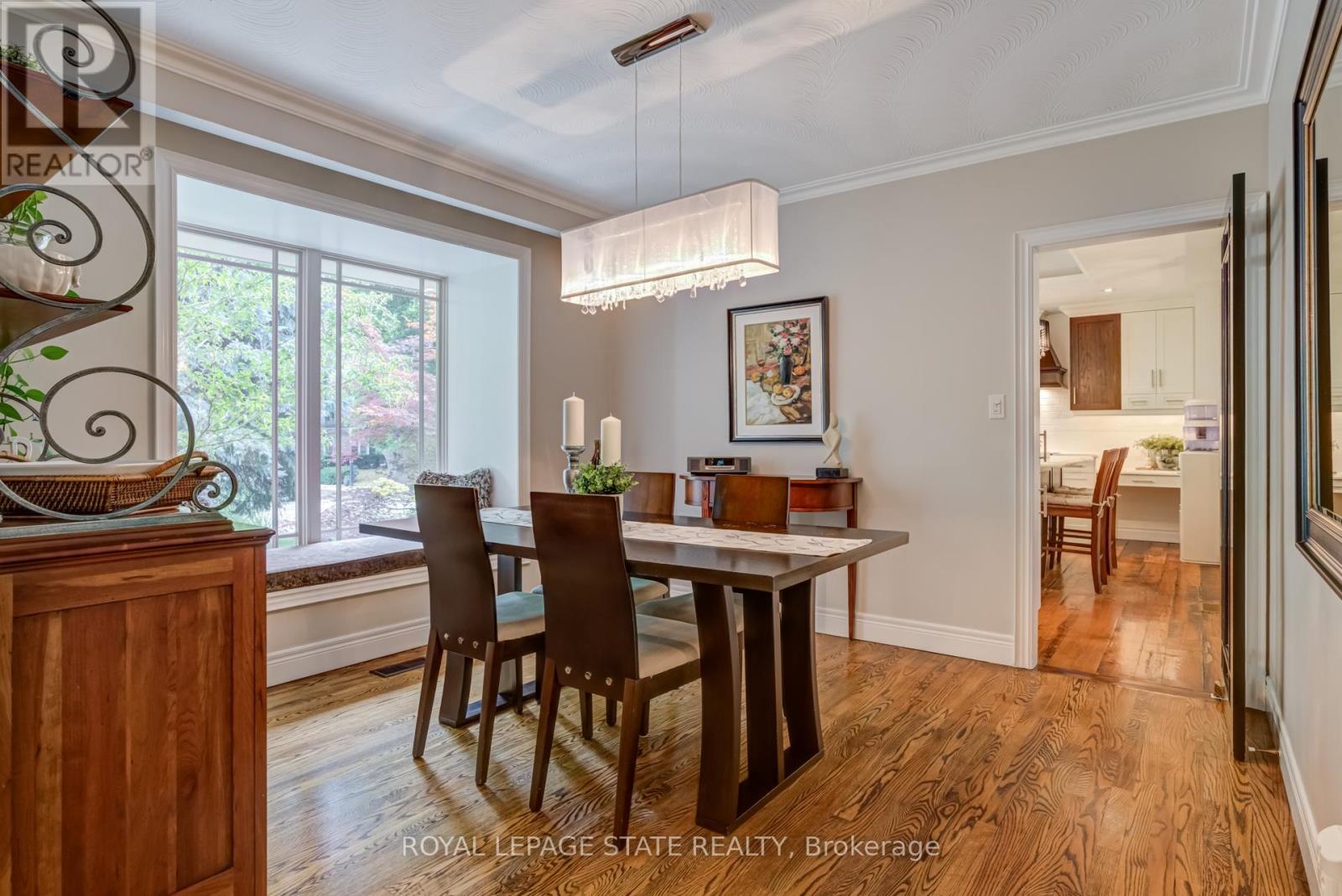 2047 Ardleigh Road, Oakville (Fd Ford), Ontario  L6J 1V6 - Photo 9 - W12444992