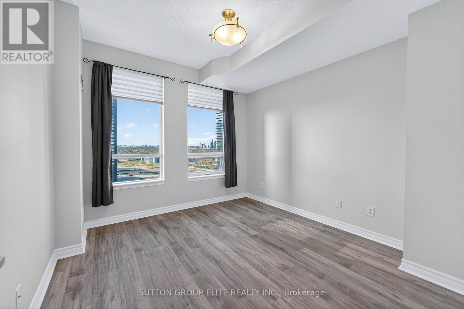 1407 - 388 Prince Of Wales Drive, Mississauga (City Centre), Ontario  L5B 0A1 - Photo 21 - W12445015
