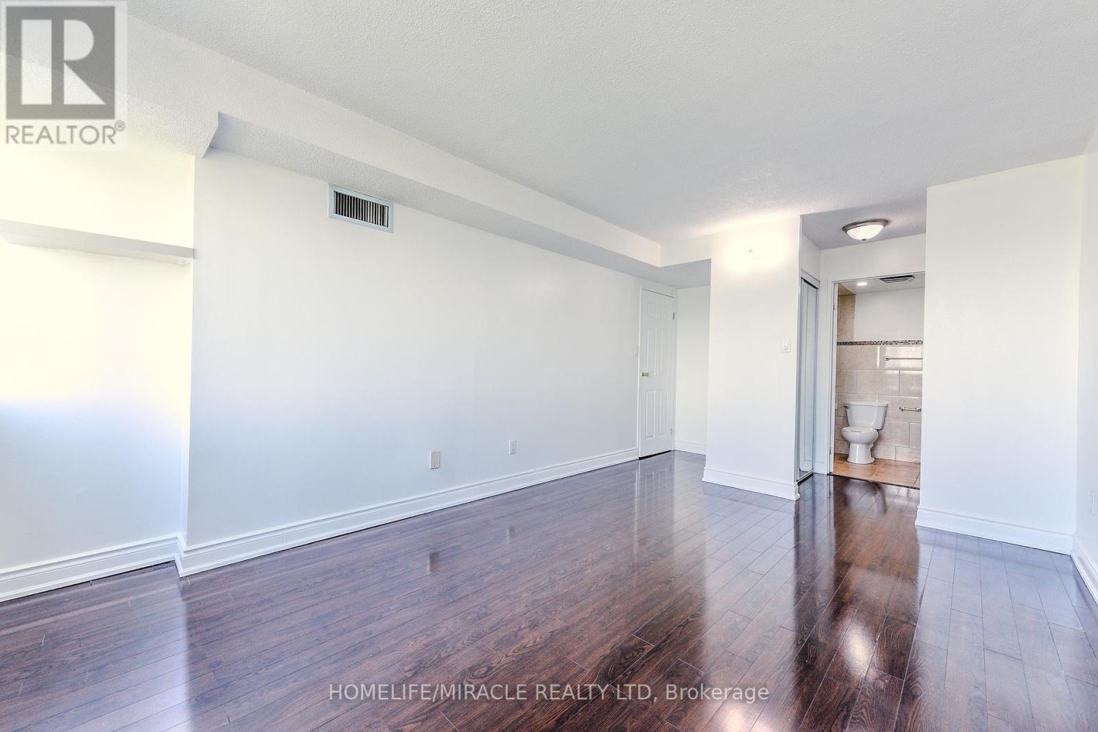 909 - 10 Markbrook Lane, Toronto, Ontario  M9V 5E3 - Photo 13 - W12445020