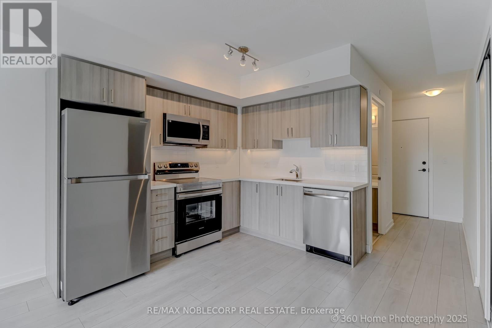 508 - 556 Marlee Avenue, Toronto, Ontario  M6B 0B1 - Photo 6 - W12445024