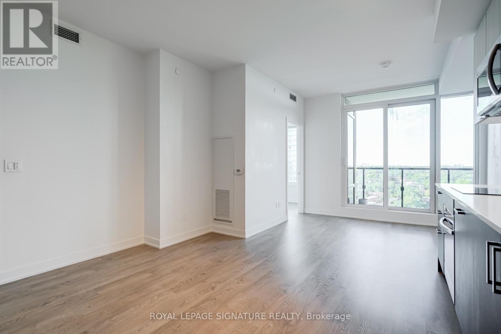 2217 - 1926 Lake Shore Boulevard W, Toronto (High Park-Swansea), Ontario  M6S 1A1 - Photo 13 - W12445028