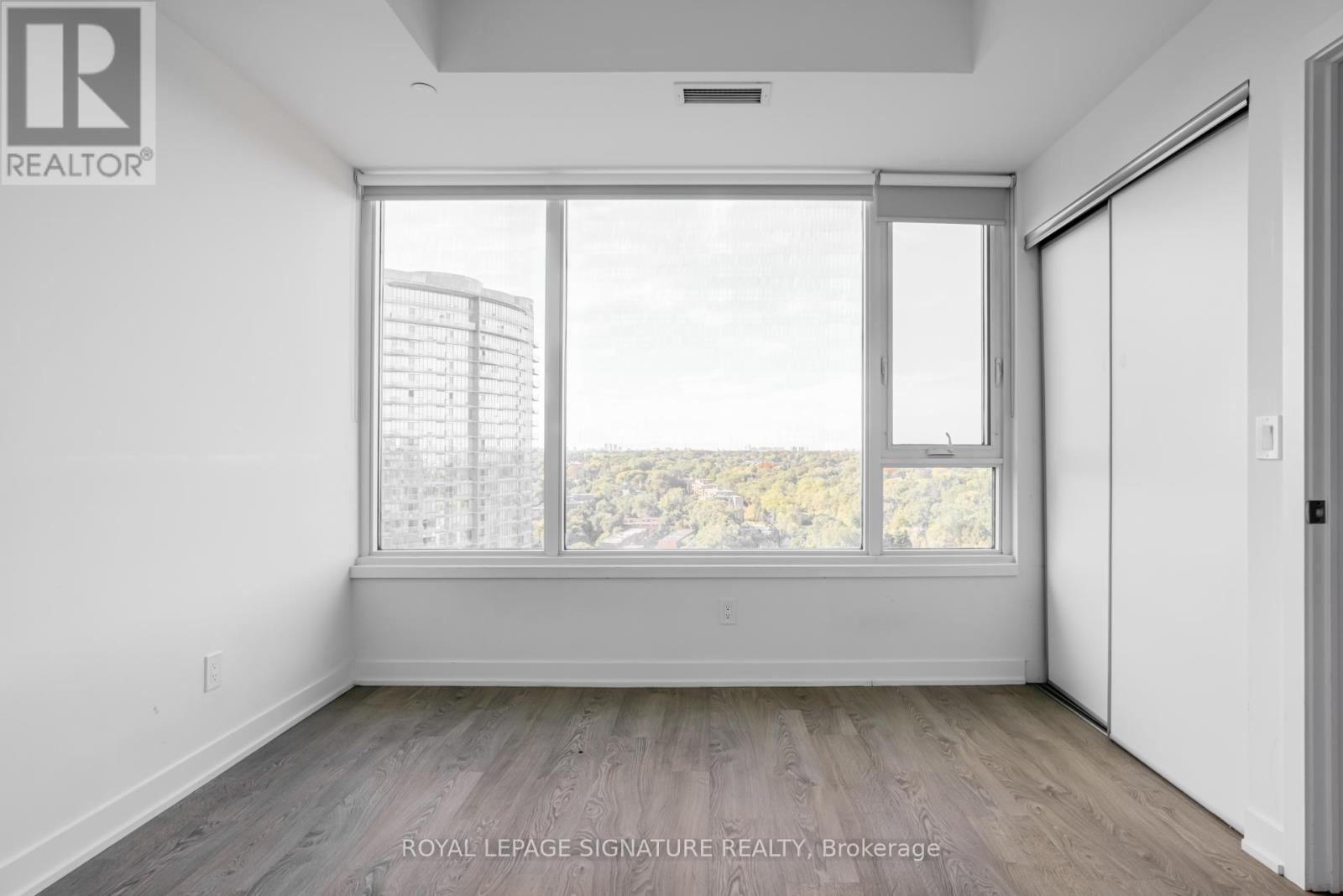 2217 - 1926 Lake Shore Boulevard W, Toronto (High Park-Swansea), Ontario  M6S 1A1 - Photo 19 - W12445028