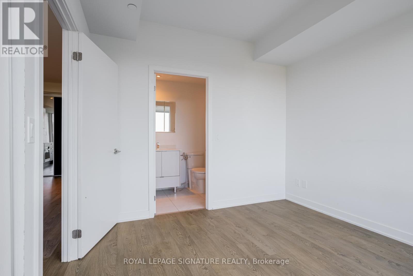 2217 - 1926 Lake Shore Boulevard W, Toronto (High Park-Swansea), Ontario  M6S 1A1 - Photo 20 - W12445028