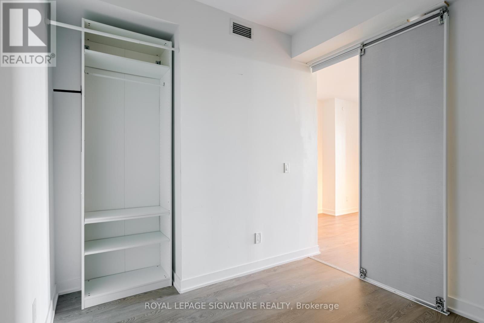 2217 - 1926 Lake Shore Boulevard W, Toronto (High Park-Swansea), Ontario  M6S 1A1 - Photo 24 - W12445028