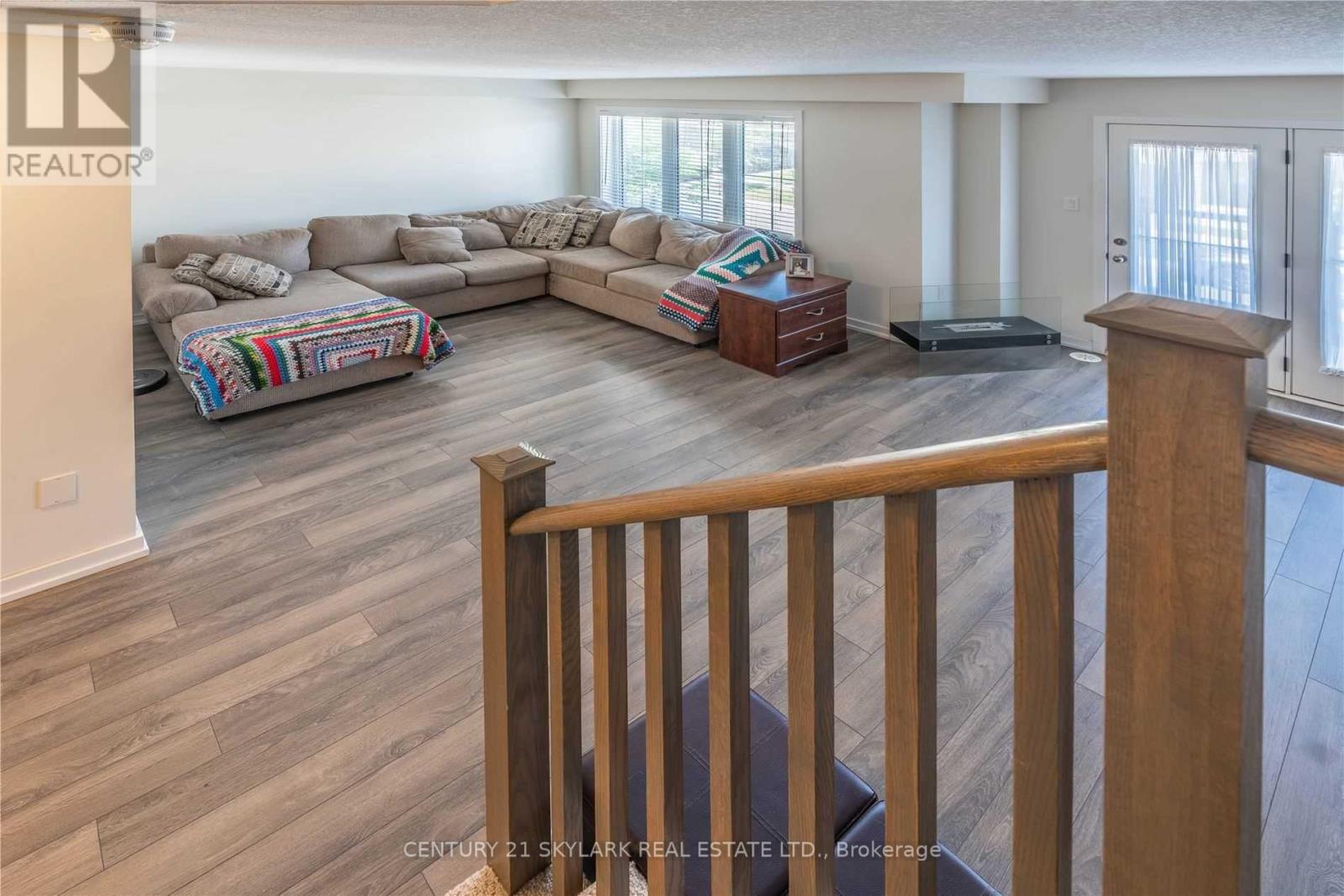 6 Francesco Street, Brampton, Ontario  L7A 0C7 - Photo 5 - W12445034