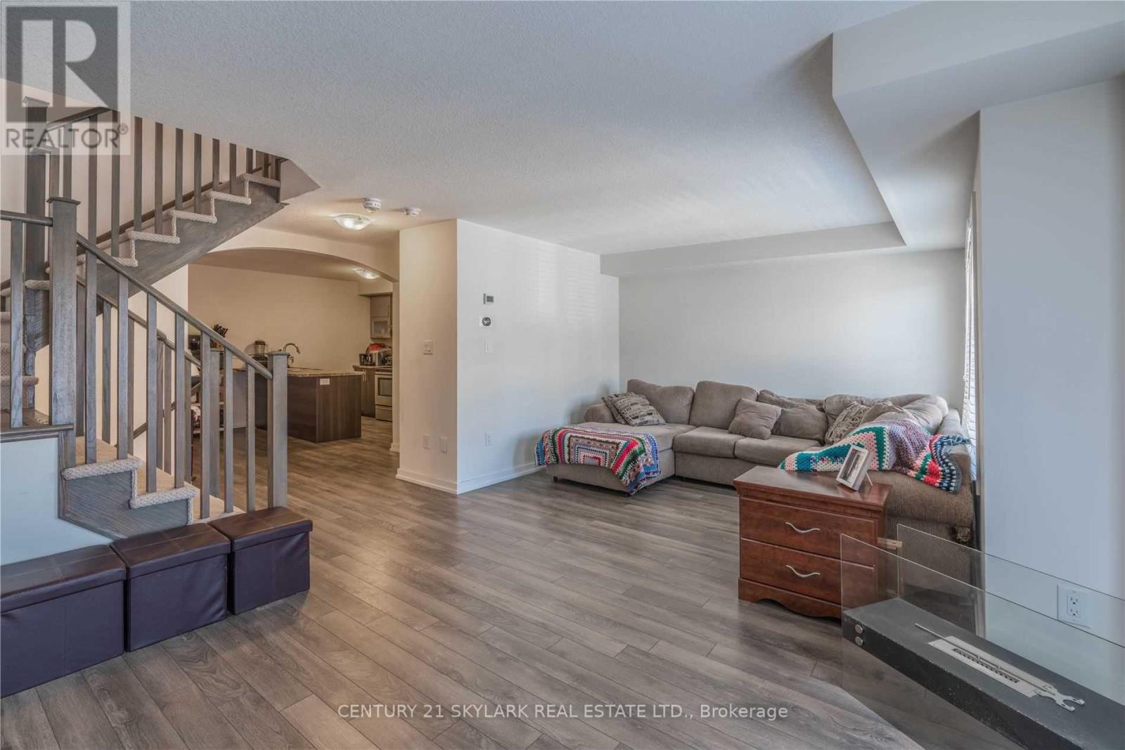 6 Francesco Street, Brampton, Ontario  L7A 0C7 - Photo 6 - W12445034