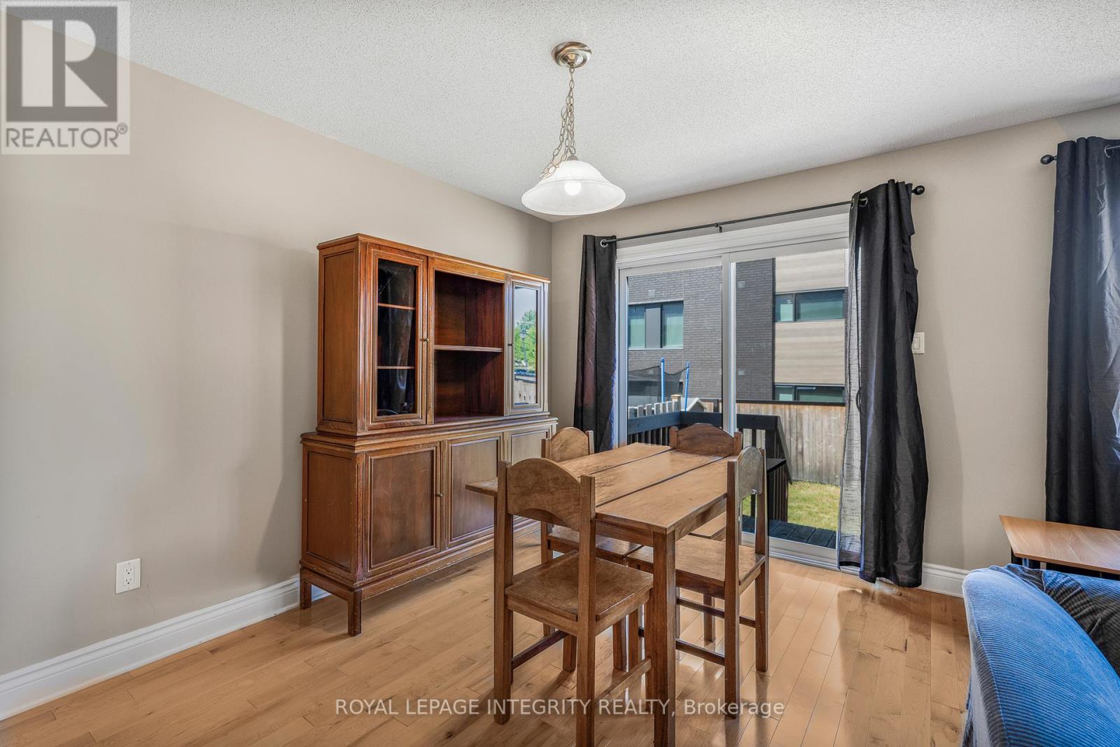 1132 Docteur Corbeil Boulevard, Clarence-Rockland, Ontario  K4K 1P6 - Photo 10 - X12445053