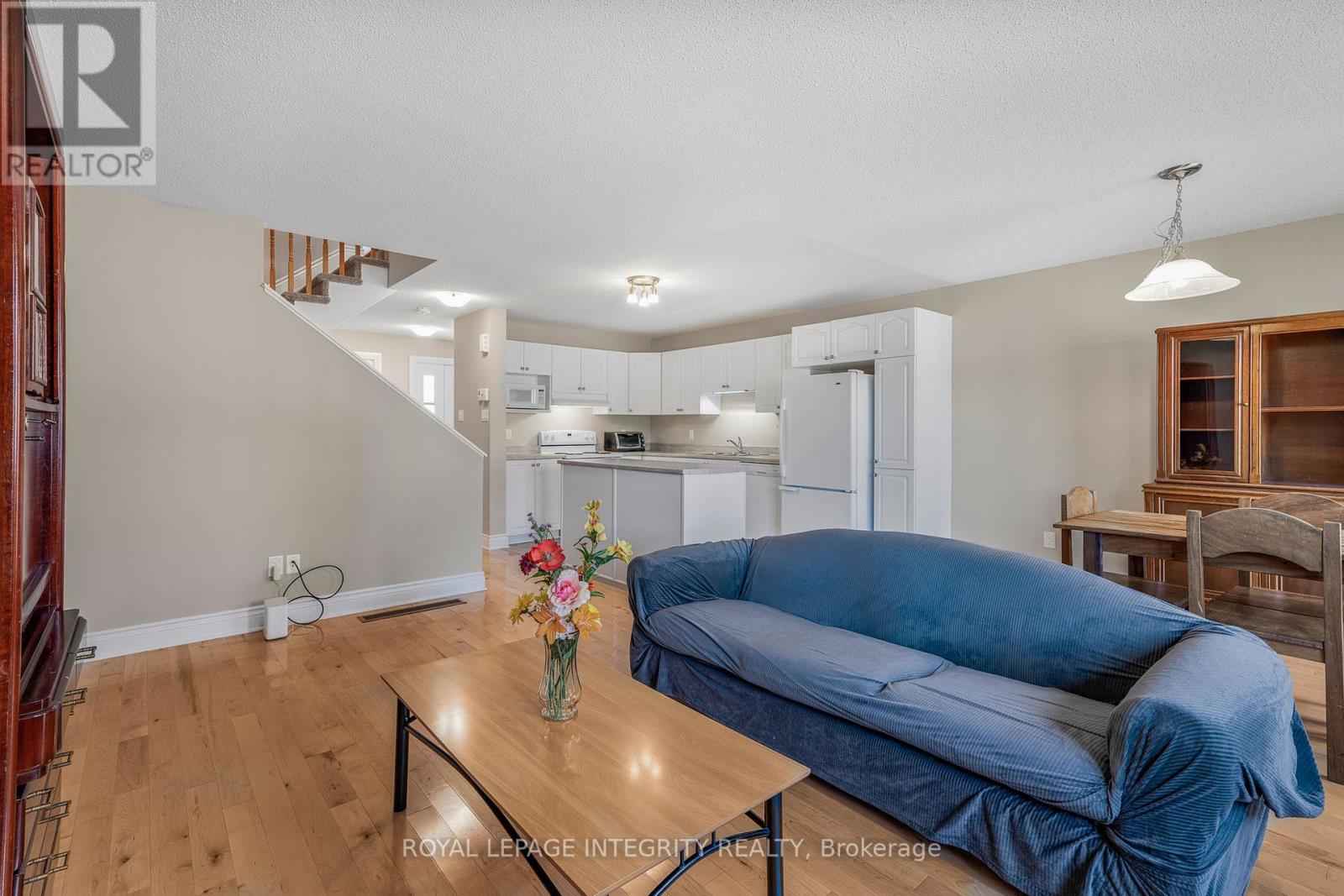 1132 Docteur Corbeil Boulevard, Clarence-Rockland, Ontario  K4K 1P6 - Photo 13 - X12445053
