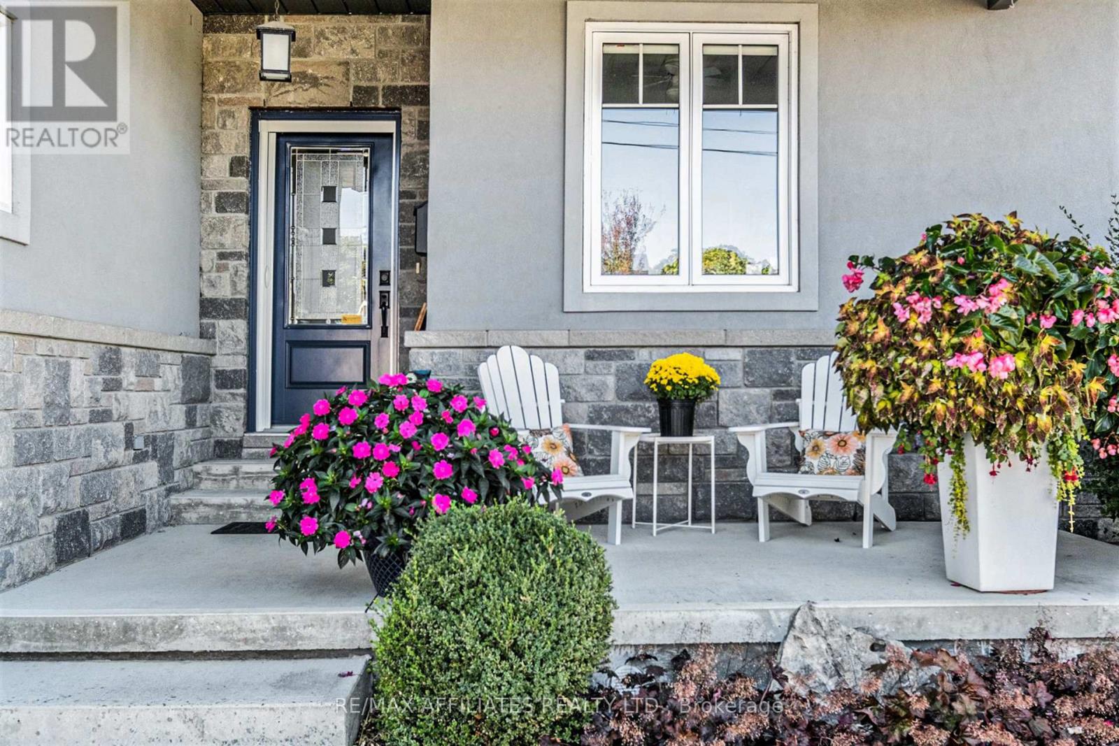 248 Lera Street, Smiths Falls, Ontario  K7A 5M3 - Photo 3 - X12445066