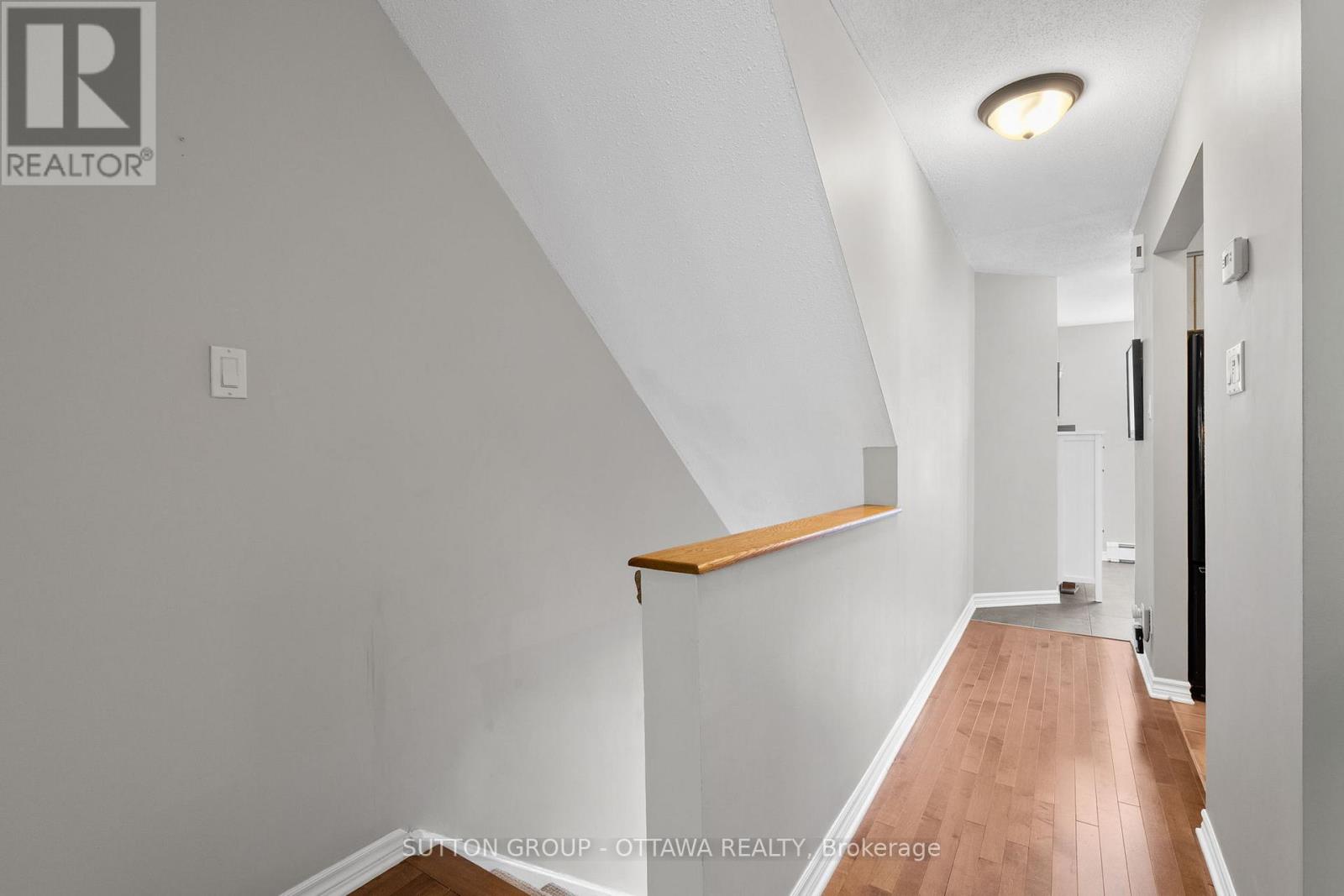 25 Crispin Private, Ottawa, Ontario  K1K 2T7 - Photo 15 - X12445080