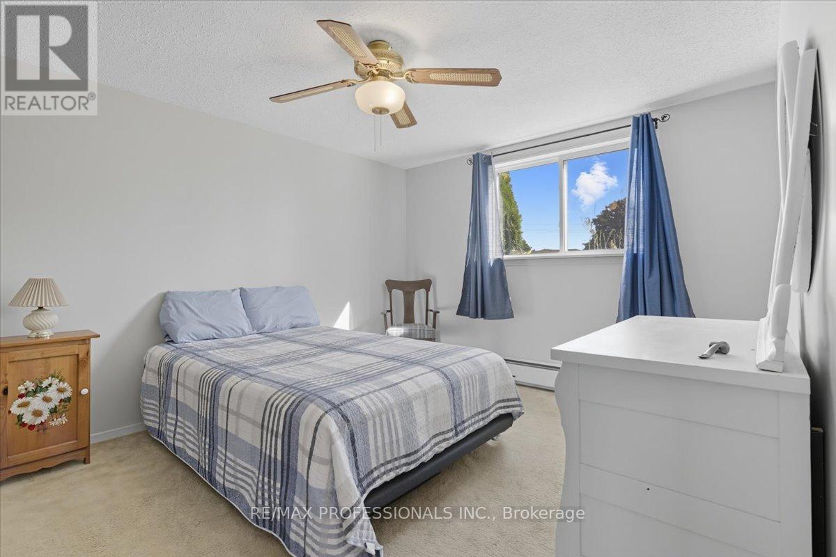 369 The Captain's Cor, Kawartha Lakes (Bobcaygeon), Ontario  K0M 1A0 - Photo 13 - X12445048