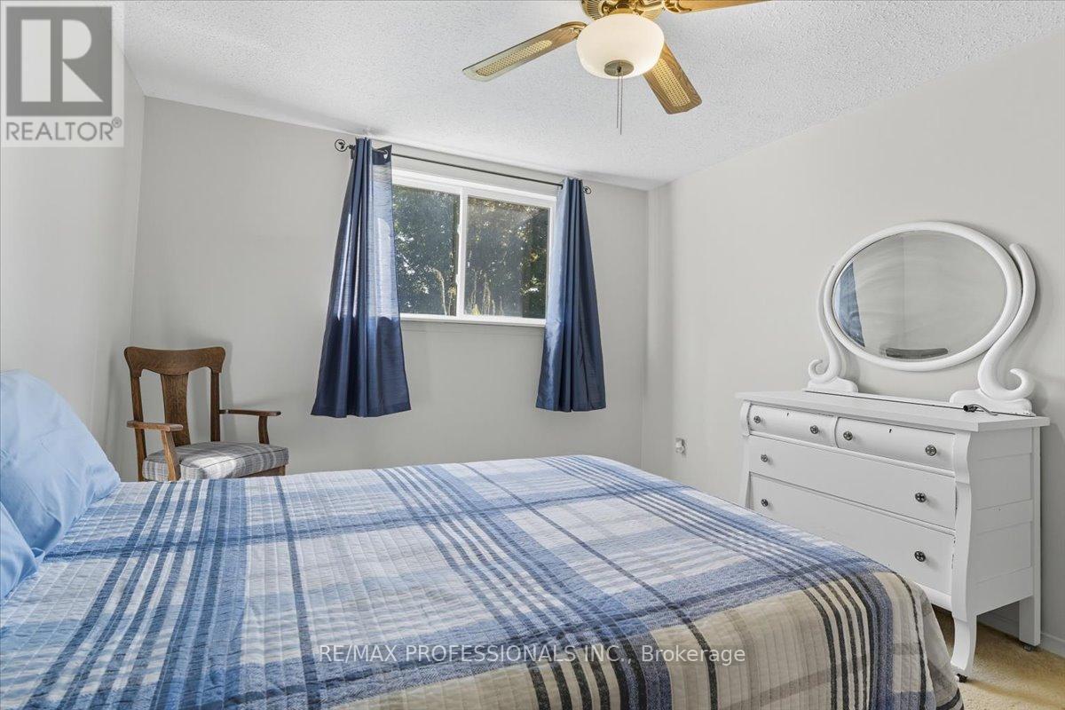 369 The Captain's Cor, Kawartha Lakes (Bobcaygeon), Ontario  K0M 1A0 - Photo 14 - X12445048