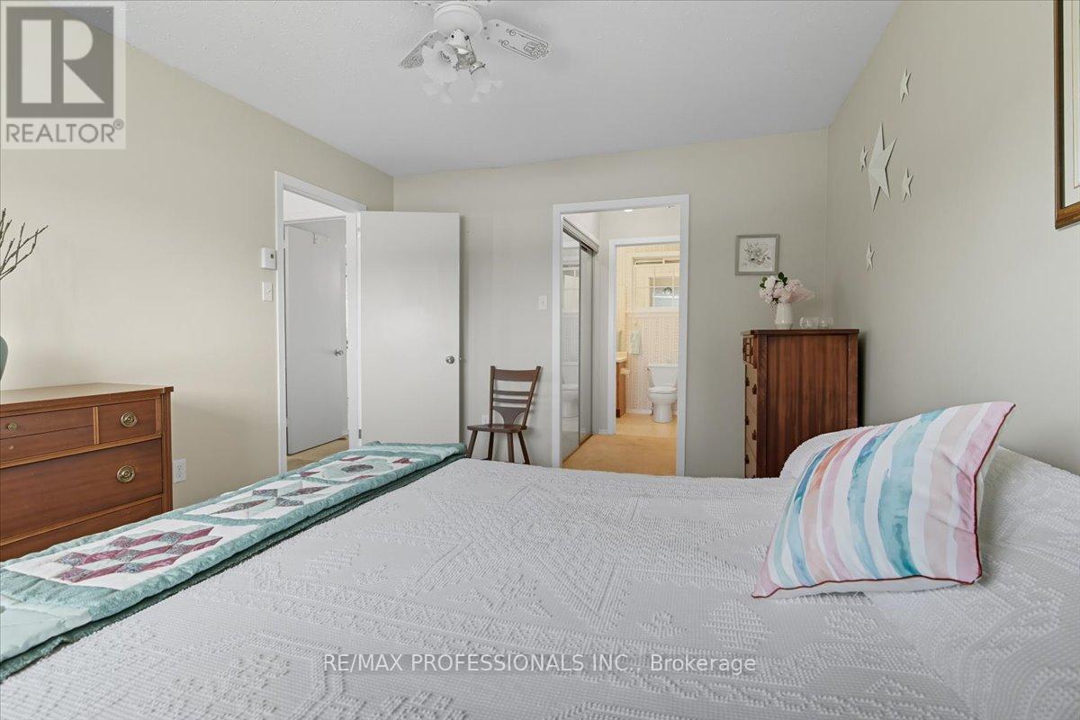 369 The Captain's Cor, Kawartha Lakes (Bobcaygeon), Ontario  K0M 1A0 - Photo 28 - X12445048