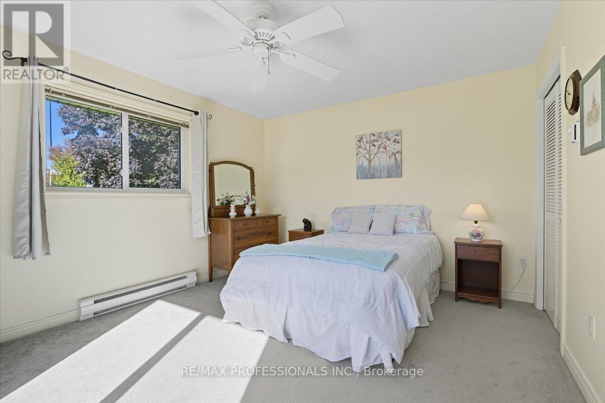 369 The Captain's Cor, Kawartha Lakes (Bobcaygeon), Ontario  K0M 1A0 - Photo 32 - X12445048