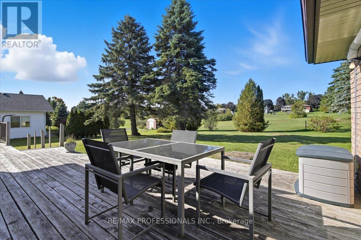 369 The Captain's Cor, Kawartha Lakes (Bobcaygeon), Ontario  K0M 1A0 - Photo 36 - X12445048