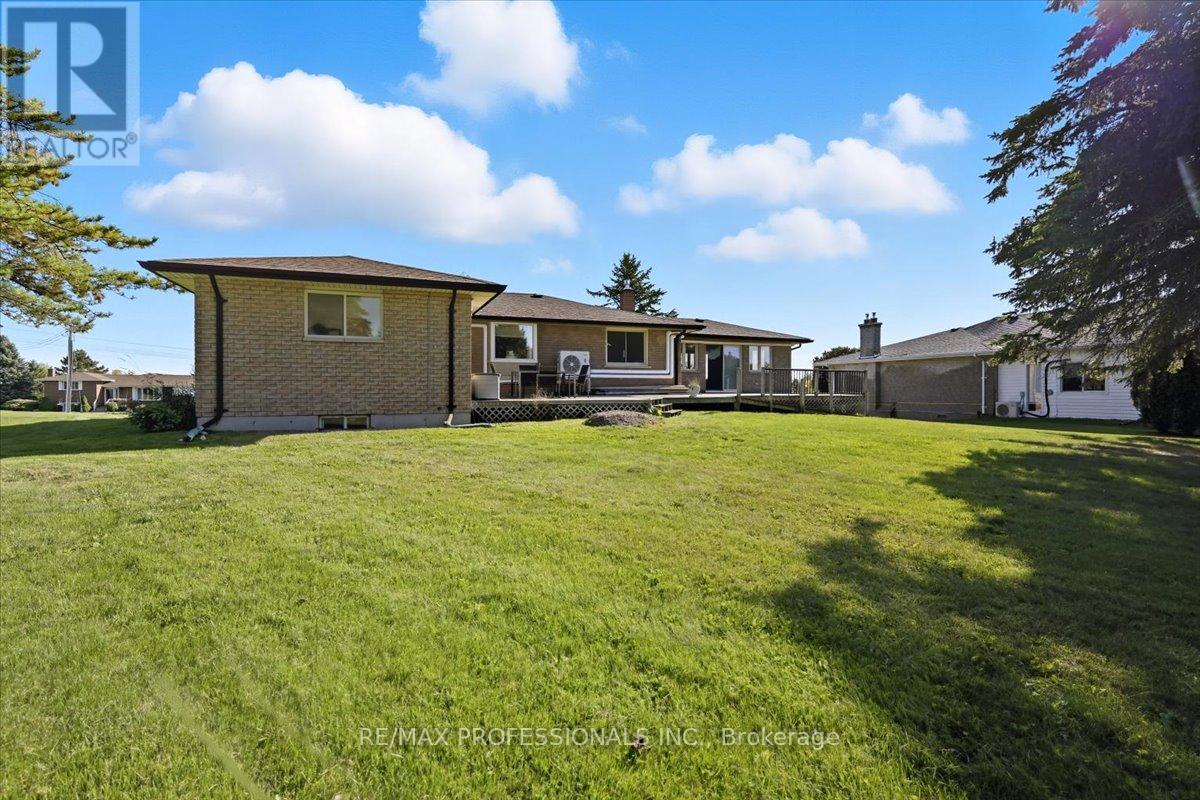 369 The Captain's Cor, Kawartha Lakes (Bobcaygeon), Ontario  K0M 1A0 - Photo 40 - X12445048