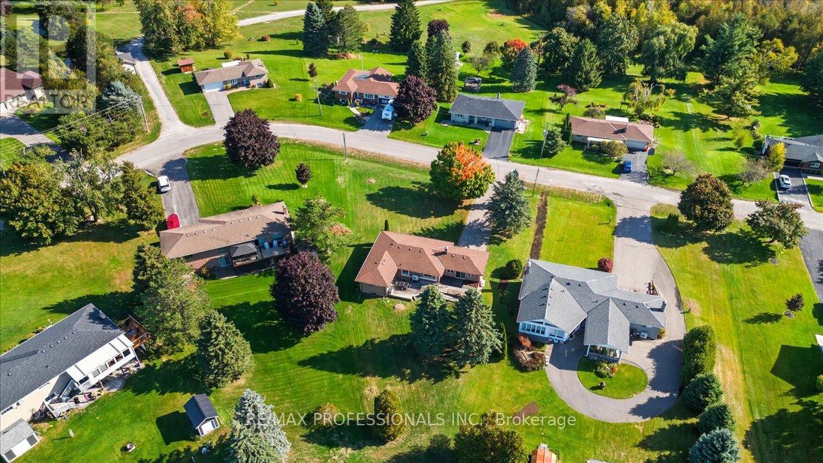 369 The Captain's Cor, Kawartha Lakes (Bobcaygeon), Ontario  K0M 1A0 - Photo 46 - X12445048