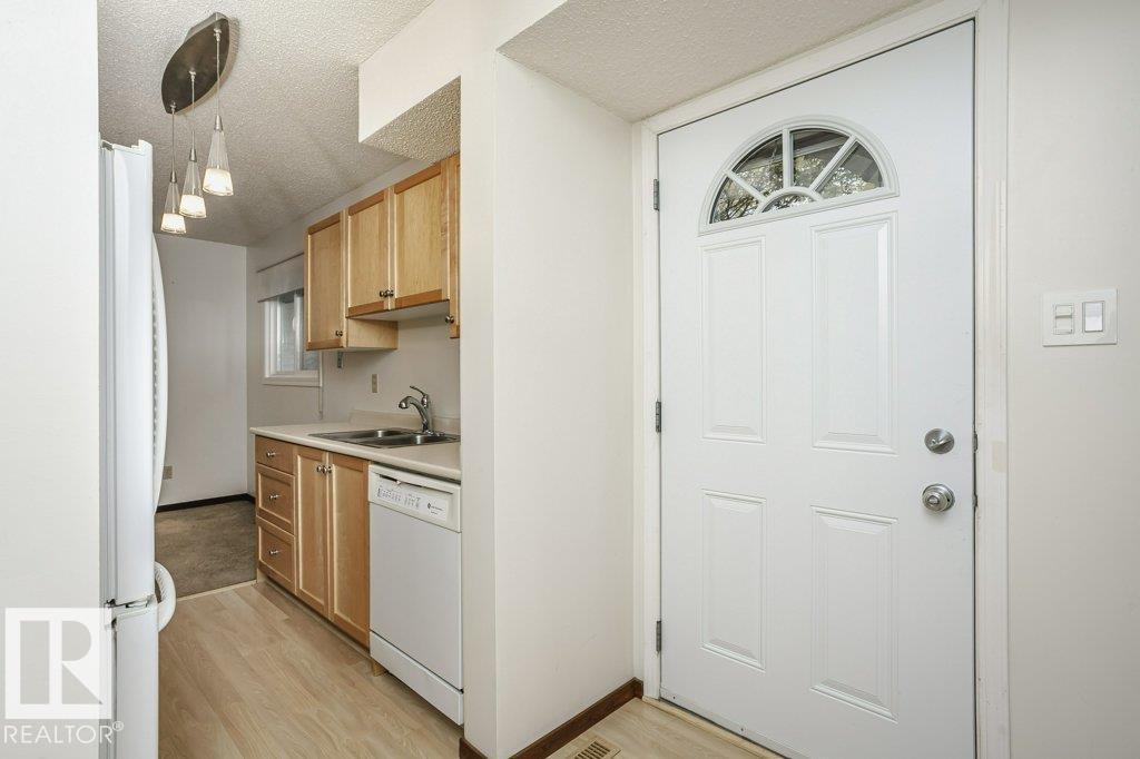 18476 62b Av Nw Nw, Edmonton, Alberta  T5T 2N7 - Photo 8 - E4460748