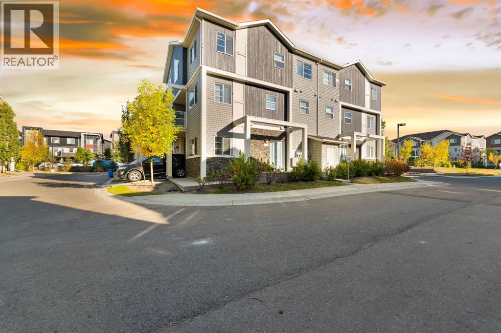 803 Redstone View Ne, Calgary, Alberta  T3N 0M9 - Photo 2 - A2261222