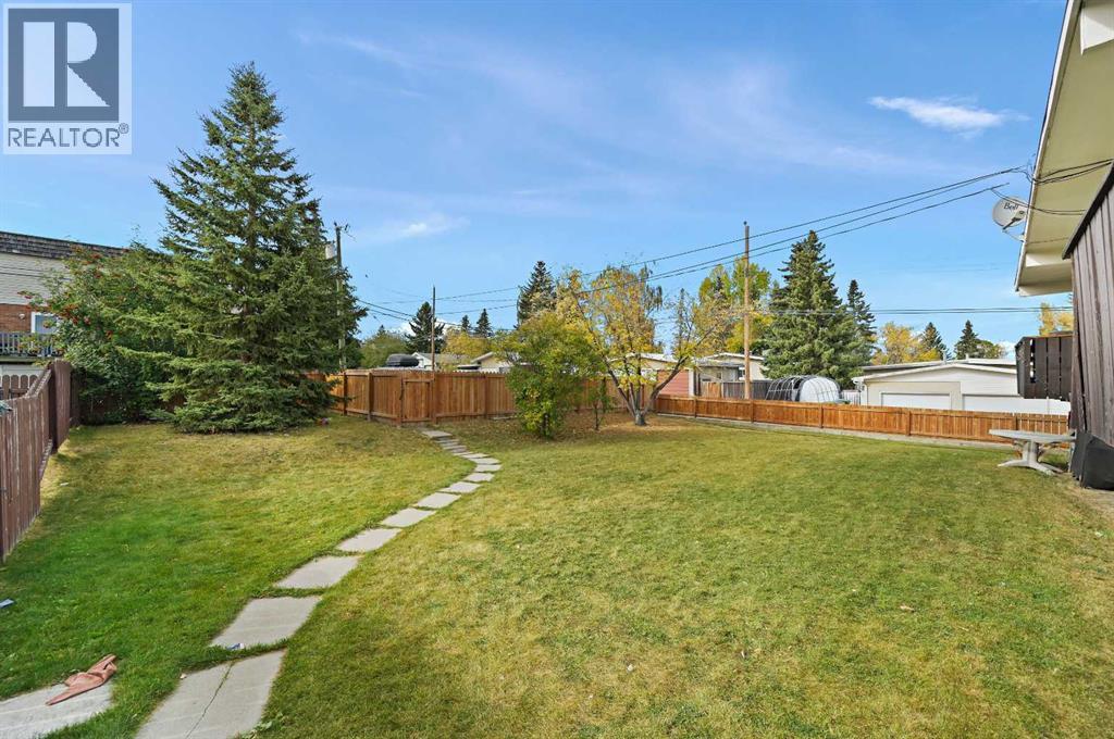 11203 6 Street Sw, Calgary, Alberta  T2W 0E9 - Photo 8 - A2261330