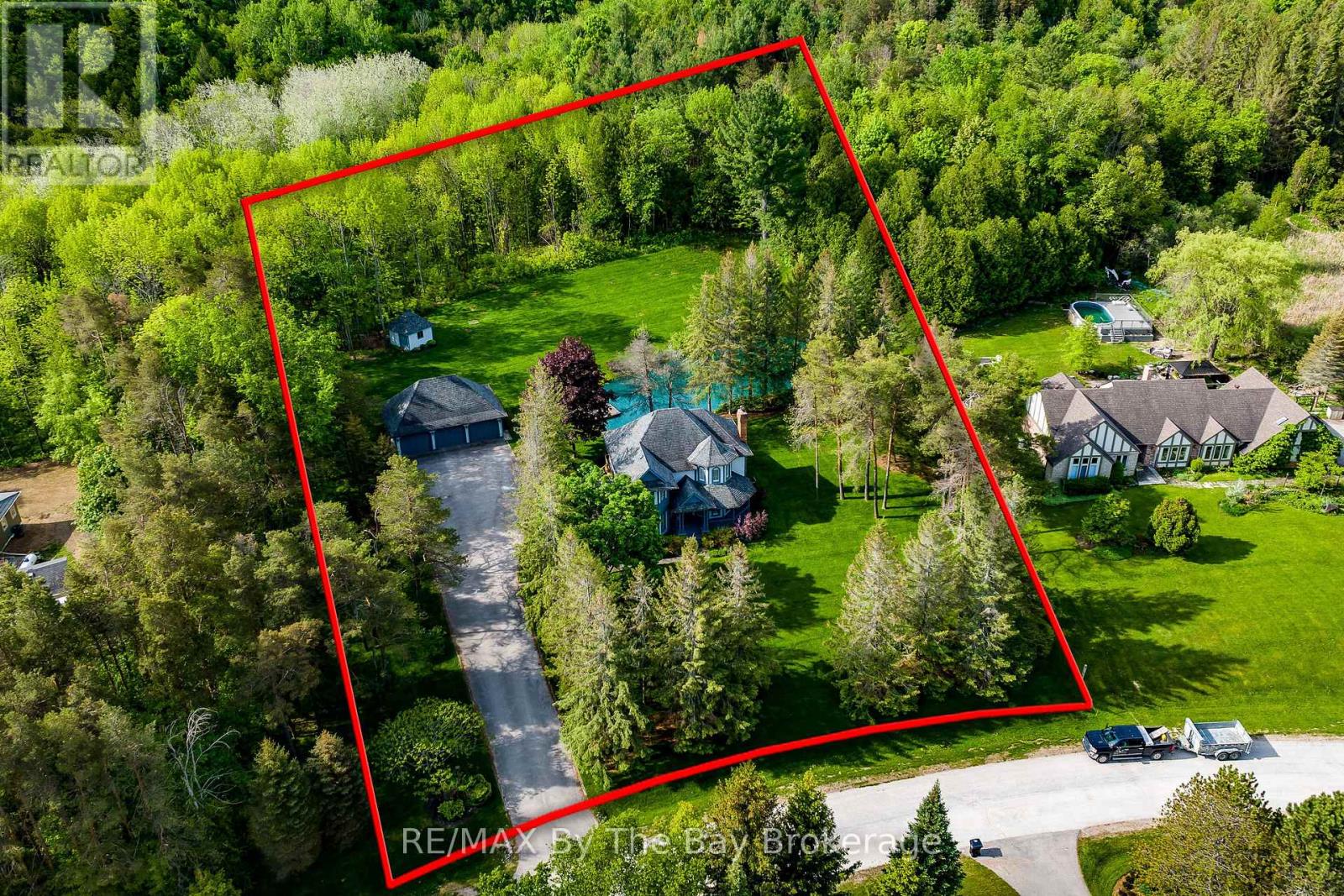 9 PURPLE HILL LANE, Clearview, Ontario