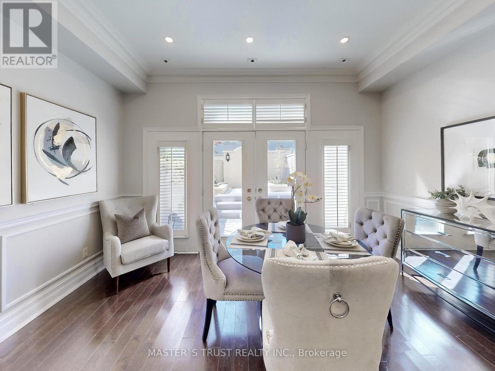 11 - 260 Russell Hill Road, Toronto (Casa Loma), Ontario  M4V 2T2 - Photo 13 - C12445074